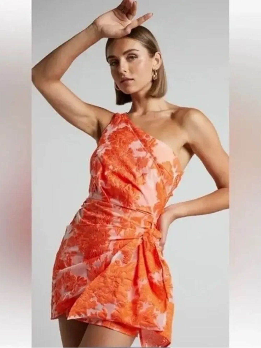 One-Shoulder Wrap Front Mini. - Picture 10 of 11